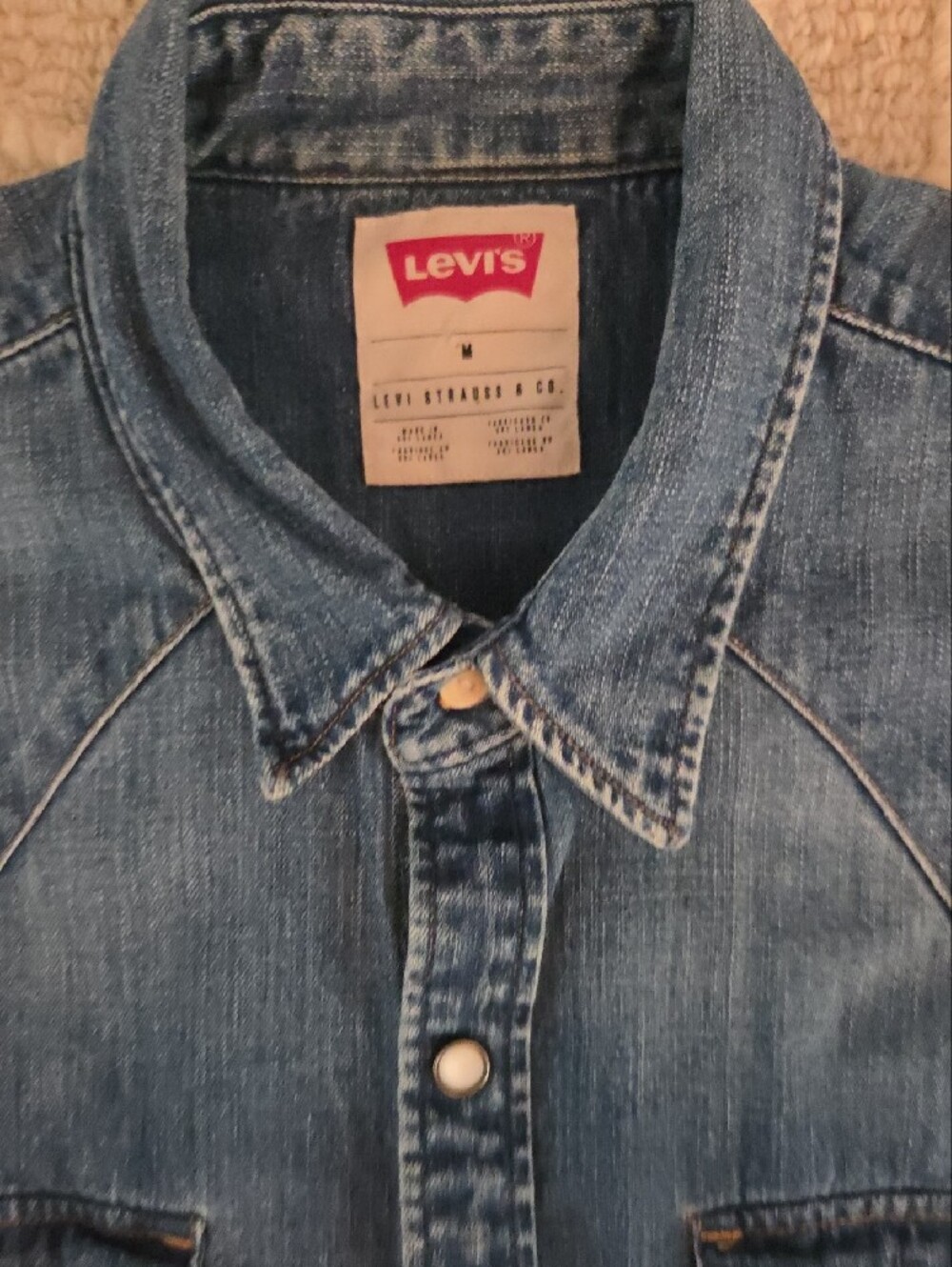 Levi's Men's Barstow Western Denim Pearl Snap Shirt - Size M - Picture 3 of 6
